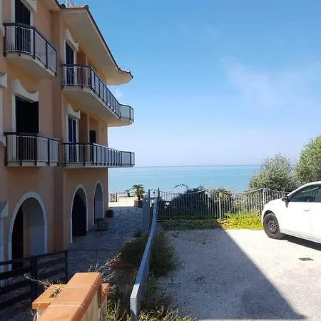 Acciaroli Casa Visone