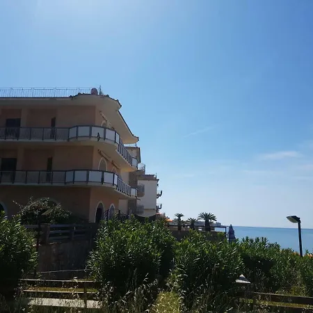 Acciaroli Casa Visone Feriehus